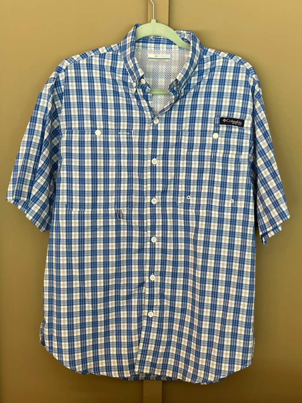 men’s small columbia short sleeve button up
